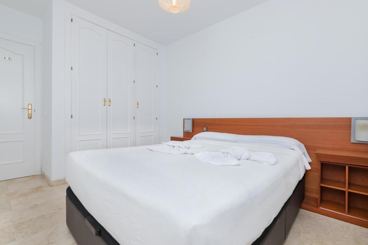 Sea Views Carvajal Apartment Benalmadena Luaran gambar